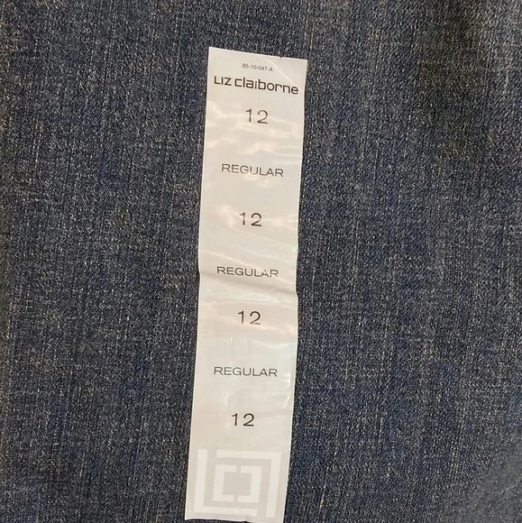 Liz Claiborne Blue Chelsea Straight Leg Jeans 12 - Picture 8 of 8